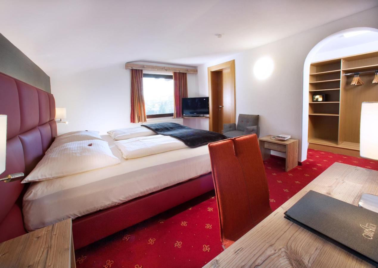 Hotel Bruno Fügen Eksteriør bilde