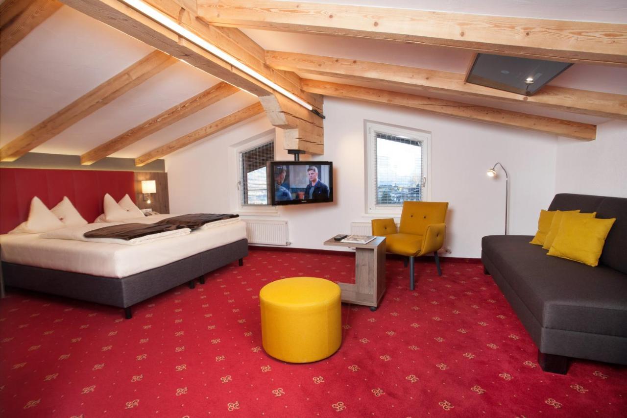 Hotel Bruno Fügen Eksteriør bilde