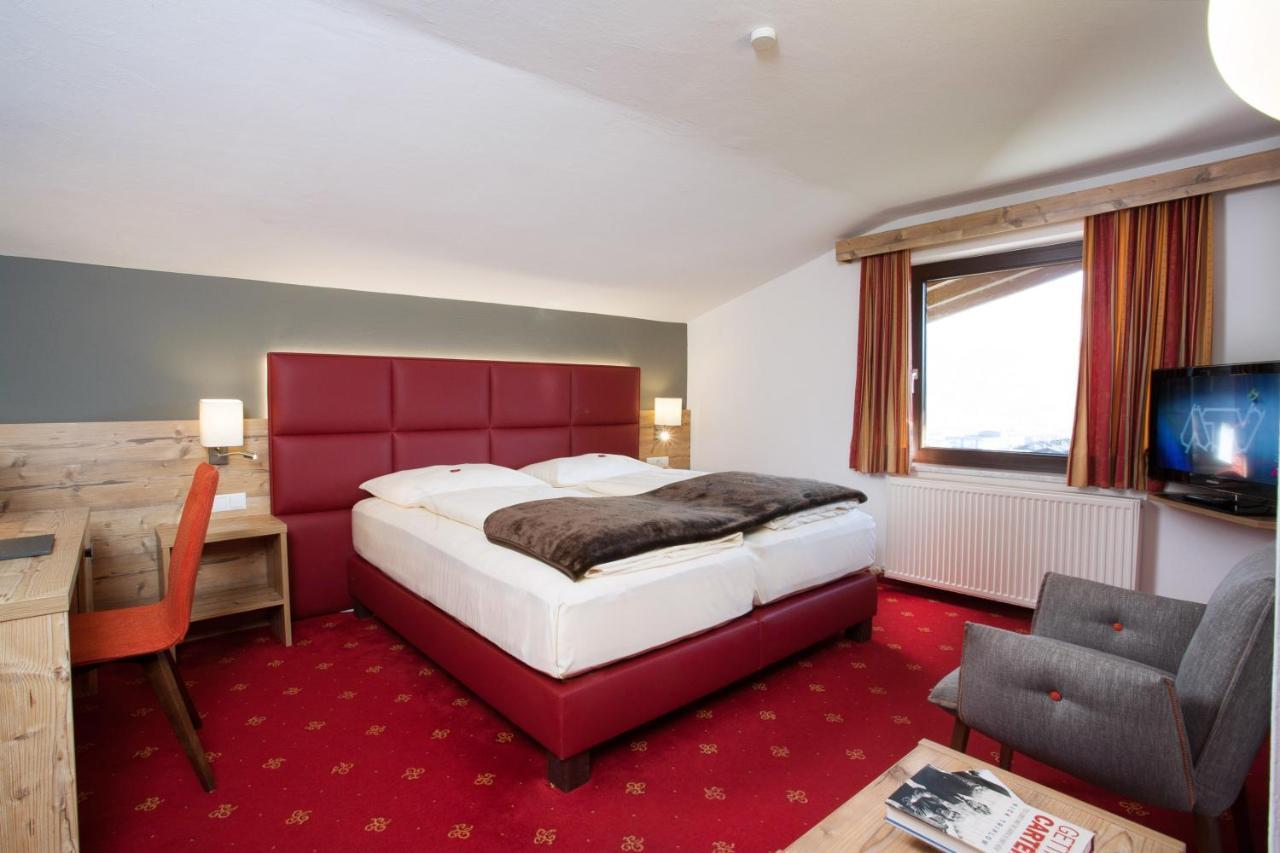Hotel Bruno Fügen Eksteriør bilde