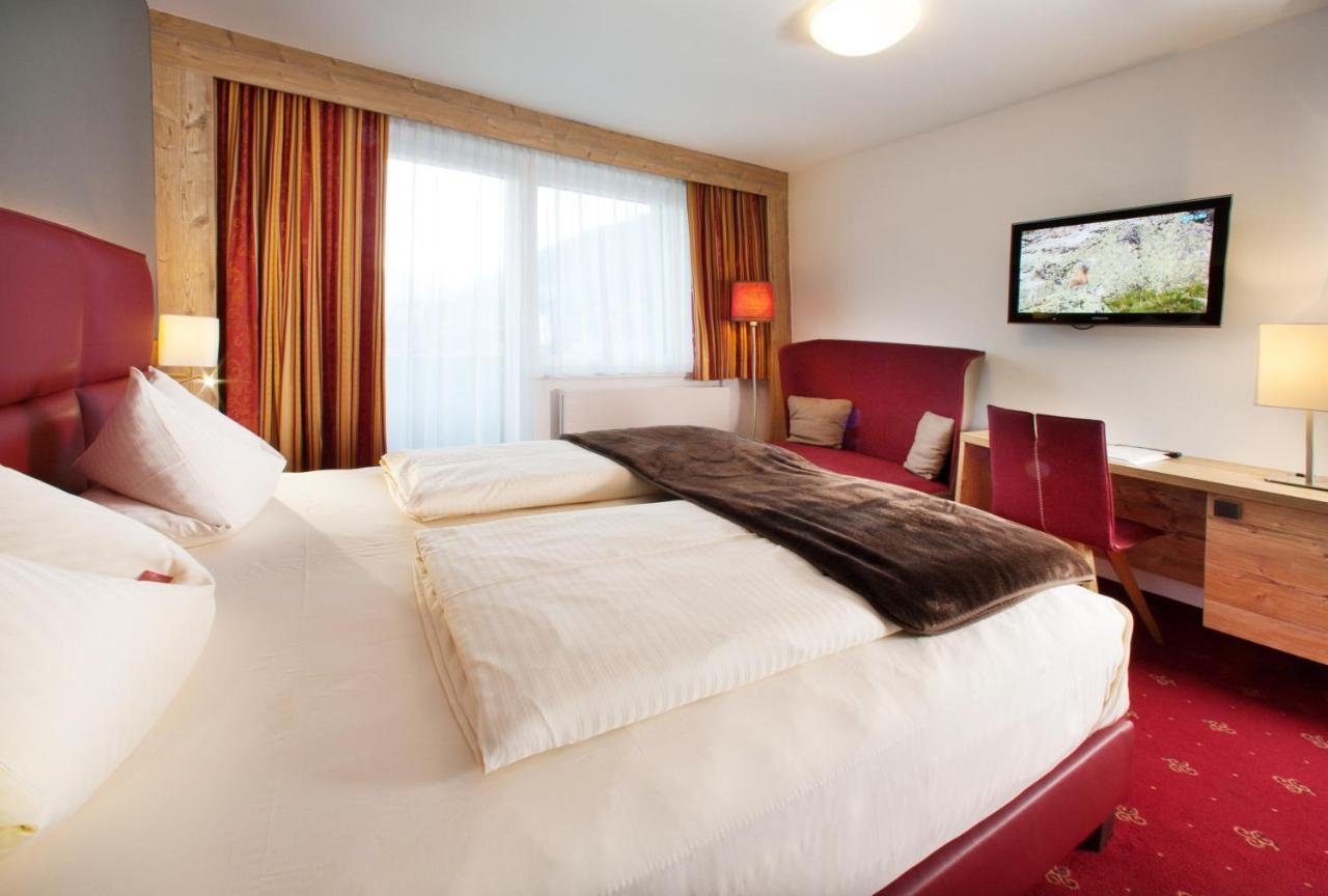 Hotel Bruno Fügen Eksteriør bilde