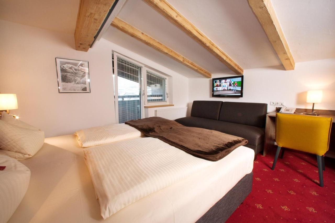 Hotel Bruno Fügen Eksteriør bilde