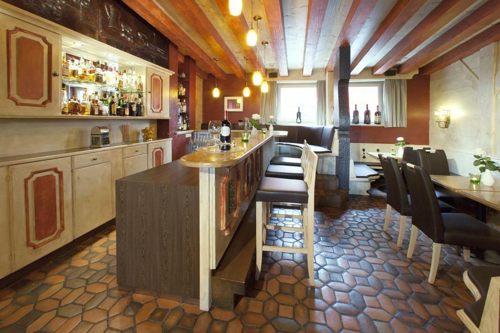 Hotel Bruno Fügen Eksteriør bilde