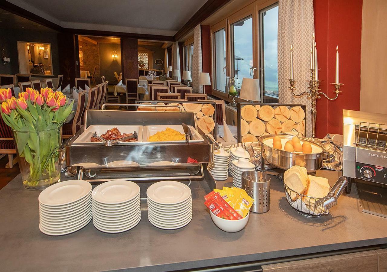 Hotel Bruno Fügen Eksteriør bilde